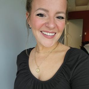 Meet your Posher, Brittany